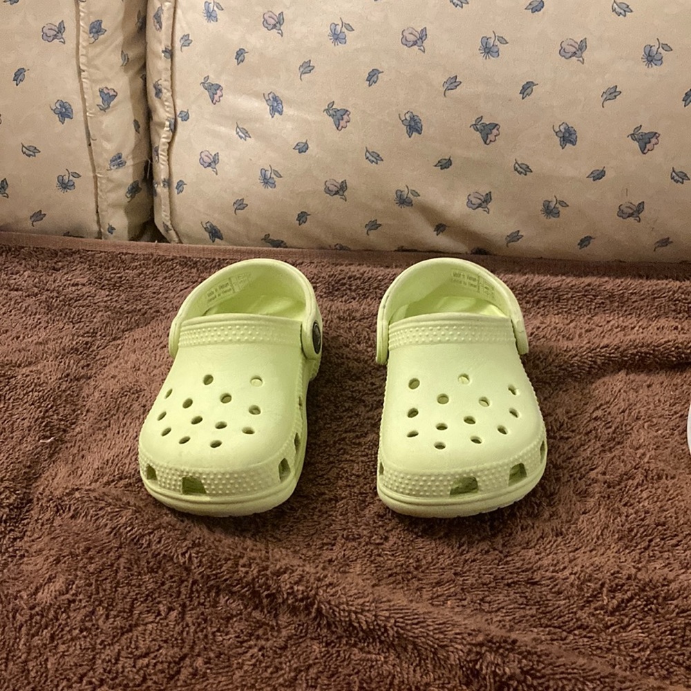 Toddler Classic Crocs